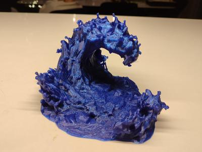 Wave Smartphone Stand – Functional Design