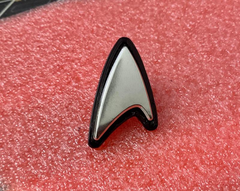 Backing / border for star trek lapel pin