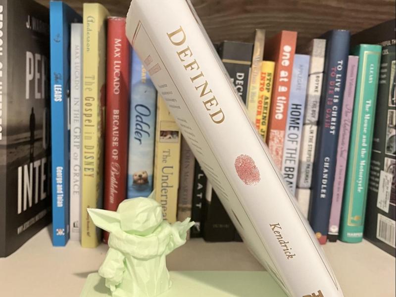 Yoda Book Stand (Single Print)