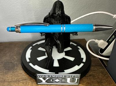 LowPoly Darth Vader Pen Holder Remake