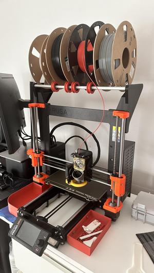 Spool holder