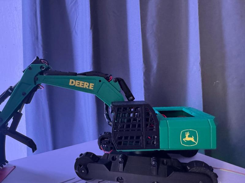 RC Excavator Custom Boom and Rear Cover