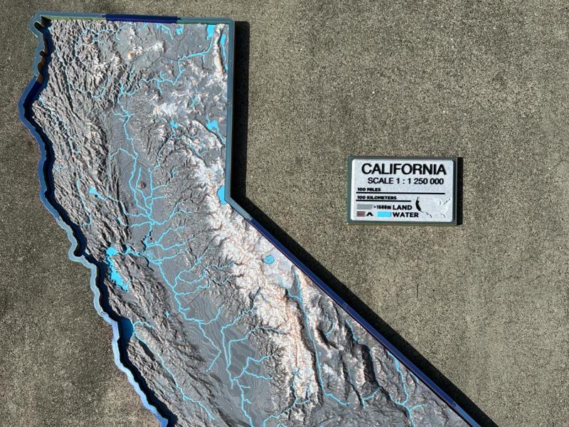 California Hex Puzzle Topographic Map with Streams