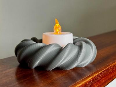 Donut tealight stand