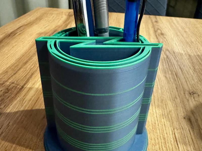 Opel Pen Holder – Stylish Organizer