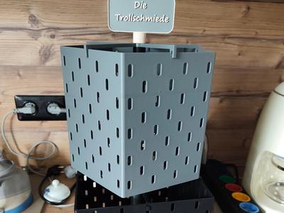Rotating display made from Skadis pegboards