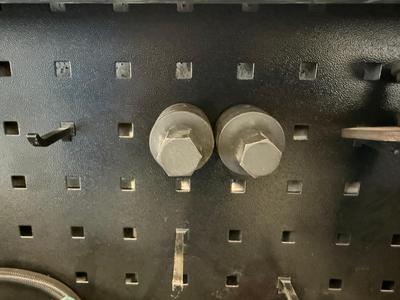 Güde pegboard square tool holder for 3/4 inch socket