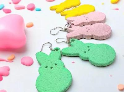 Fuzzy Peep Earrings Print in place