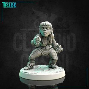 (0170) Female halfling hobbit monk with a brass knuckles