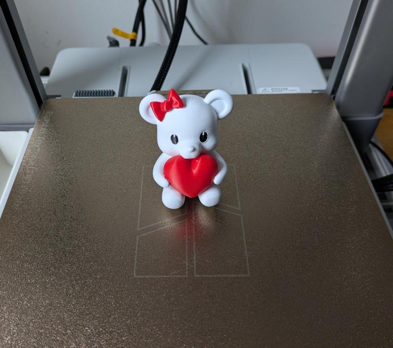 Cute little bear with heart