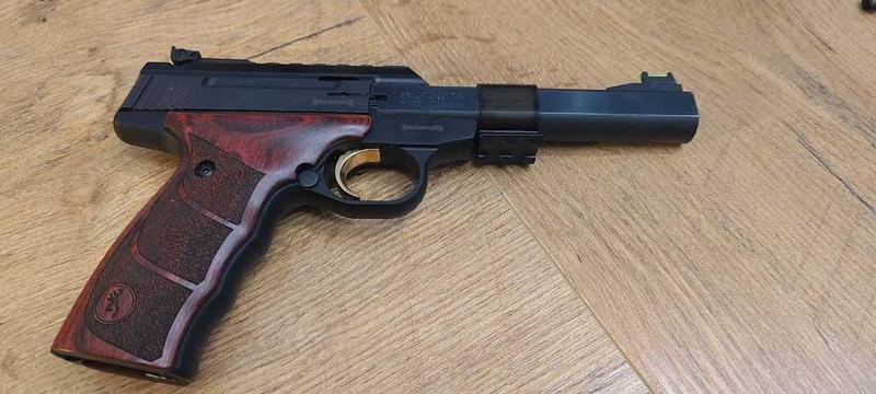 Browning Buck Mark ris