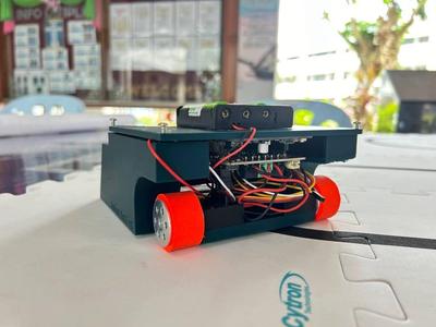 Robot Soccer and Tracer (Robot SnT)