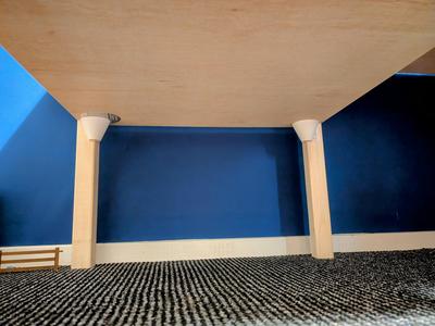 Simple inverted cone shaped shelve support