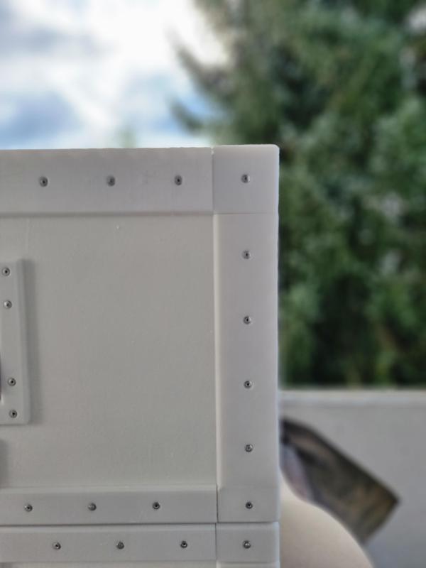 Flightcase edge and corner profile
