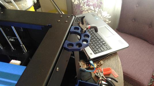 6 Tool hanger