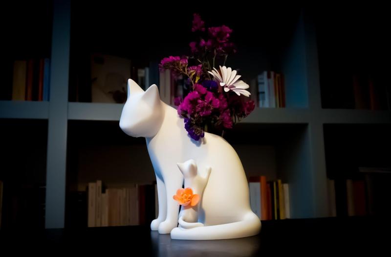 Mother's Day gift Elegant Cat Vase