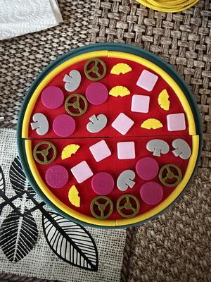 Pizza toy puzzle