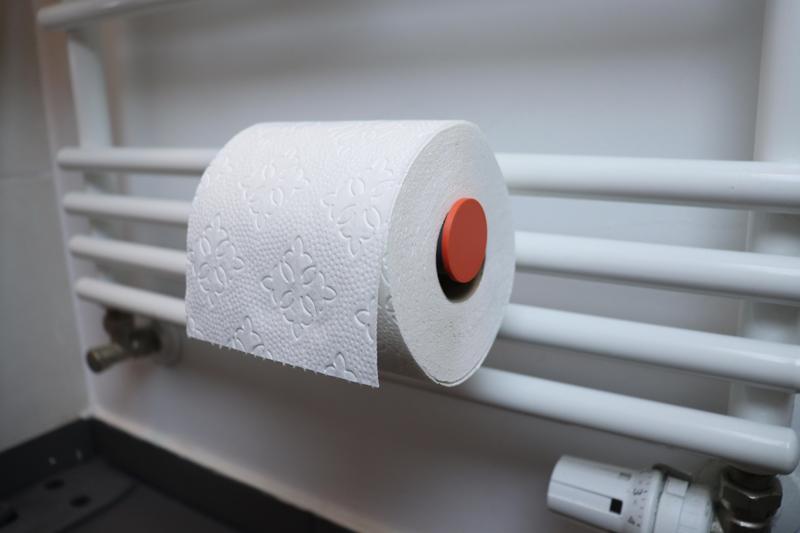 Toilet Paper Holder for Heating Ladder