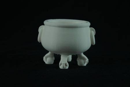 Cauldron with claw feet