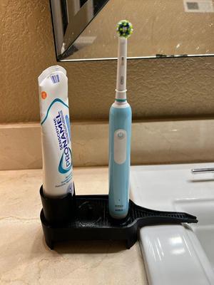 Toothbrush holder