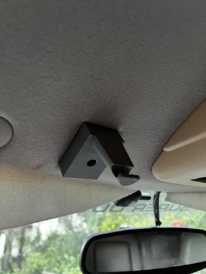 Ford F350 truck 2005 sun visor clip replacement