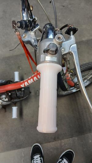 Yamaha QT50 Throttle Grip and Tube