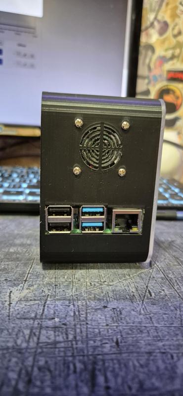 Raspberry Pi 4 case