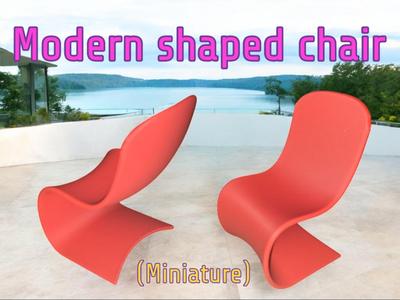 Modern shaped chair - Miniature