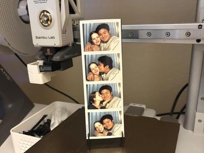 Simple Photo Booth Picture Stand (50.8x152.4 mm)