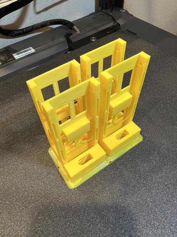 OMPHOBBY M4 / M4 MAX Battery Tray