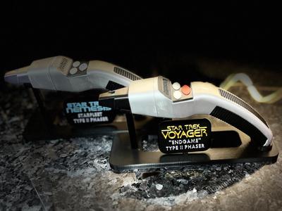 Star Trek Voyager Endgame Dolphin Phaser and Stand