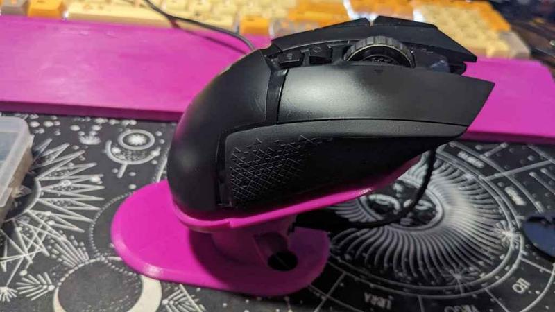 G502 Lightspeed charging dock with puck