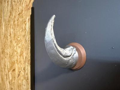 Velociraptor Claw Magnet