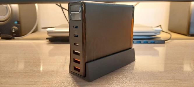 USB Charging Station Stand