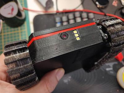XIAO ESP32S3 Slim Tank with MG995 servos