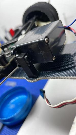 TAMIYA F101/F102 SERVO MOUNT