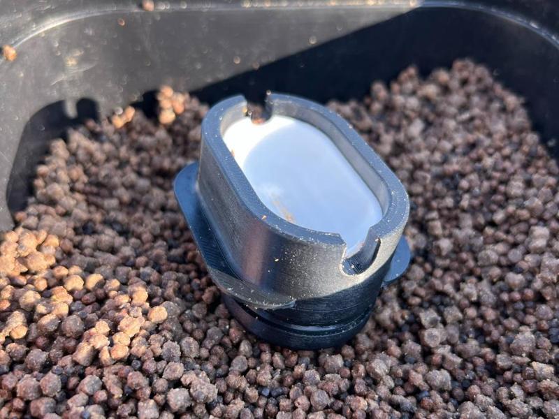 Method Feeder Mold