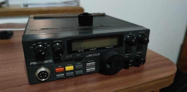 Radio - President Lincoln - Knob