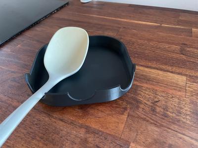 Cooking ladle utensil plate
