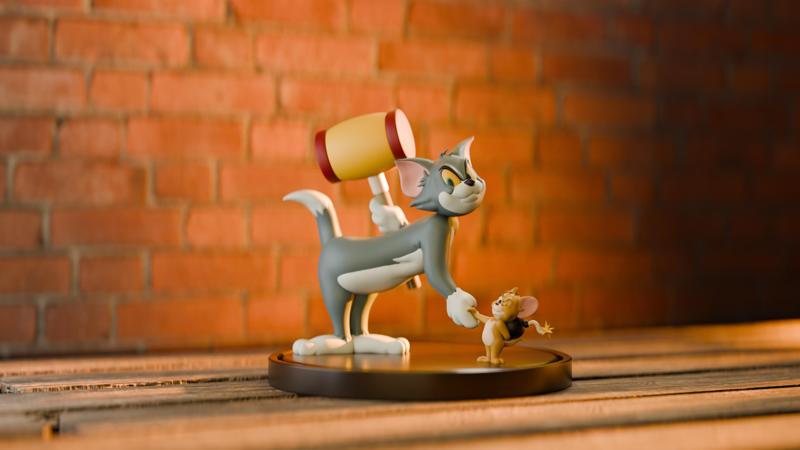 Tom and Jerry Figurine – Iconic Cartoon Duo