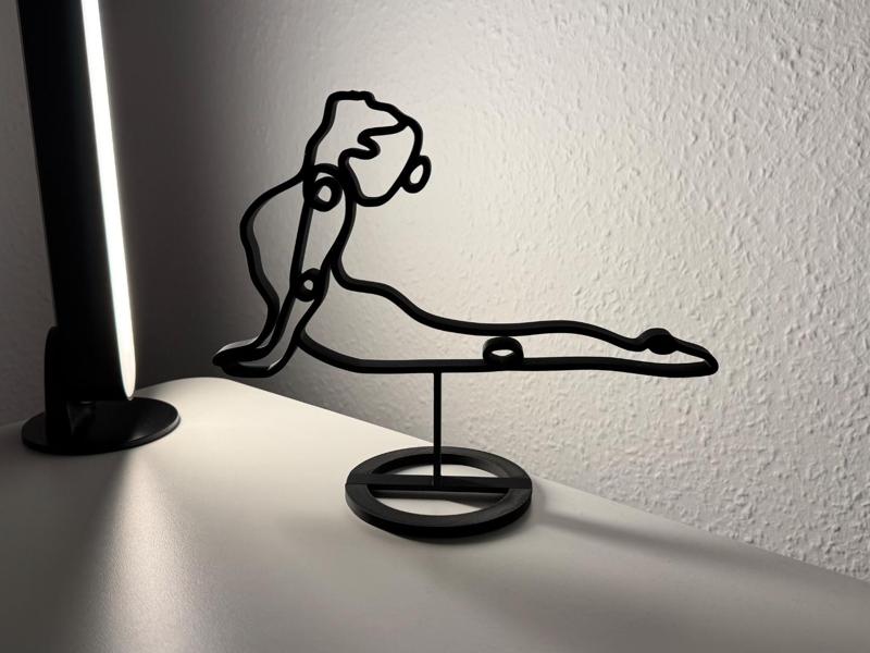 Yoga Kobra Table Decoration