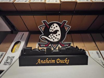 anaheim ducks with skyline of anaheim NHL 