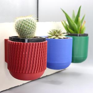 Hanging pots