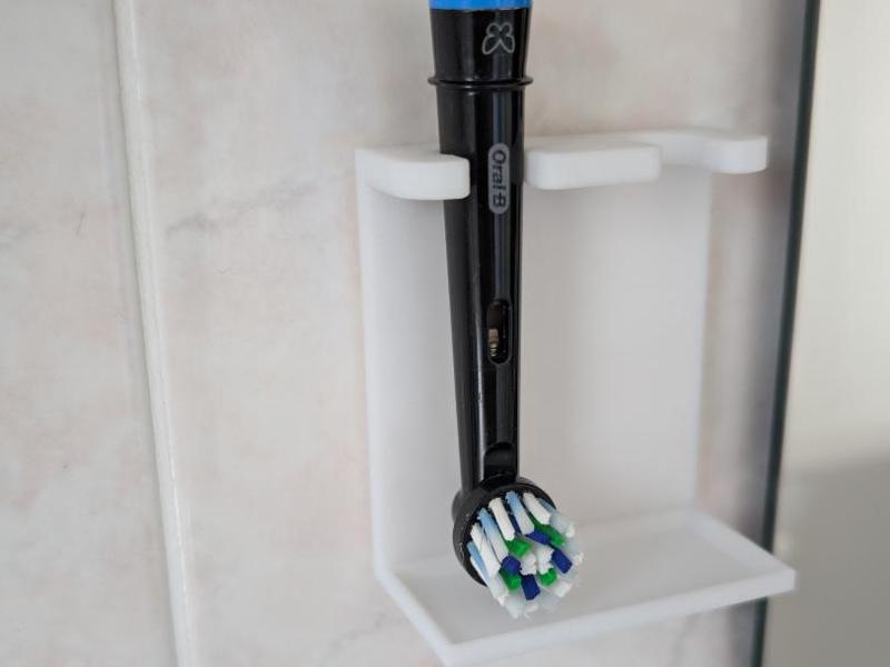 Oral-B (Non-IO) toothbrush heads wall mount