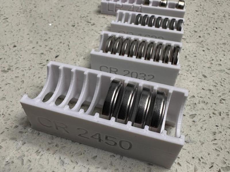 Easy Button Cell Storage