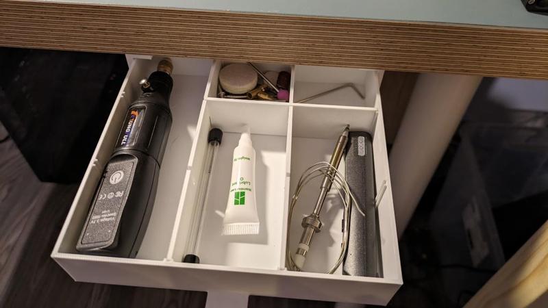 Customizable Drawer with Modular Inserts
