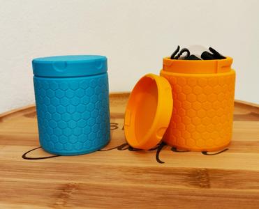 Container Twist & Lock