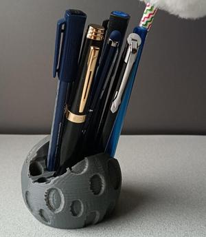 Moon Pen Holder
