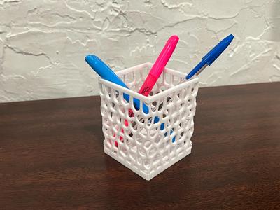 Voronoi Pen Holder