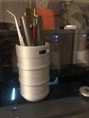 Keg pen holder